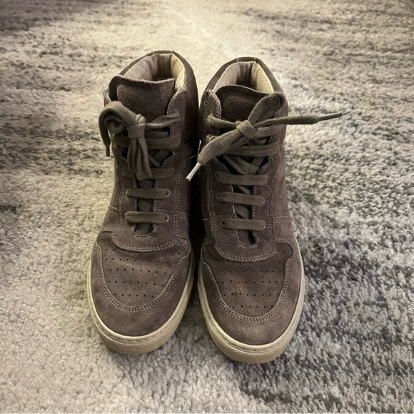 Common Projects Sneakers - Picture 9 of 16